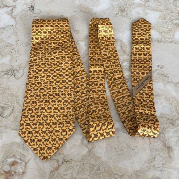 Salvatore Ferragamo 100% Silk Owl Tie - Picture 3 of 10